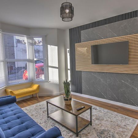 Stunning Brand New Home In St George Bristol Zewnętrze zdjęcie